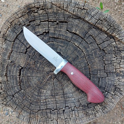 Knife 131 - straight back with a 5 1/2