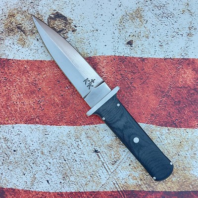 Knife 137 - SOLD dagger style with a 4 1/2