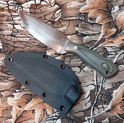 Knife 100 - drop point hunter with a 4 1/2