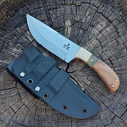 Knife 173 - straight back with a 4 1/2