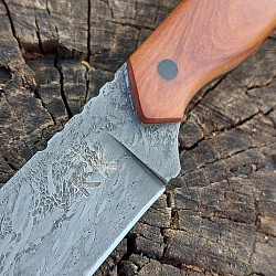 Knife 184 - straight back with a 5 1/4