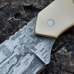 Knife 190 - straight back hunter with a 4