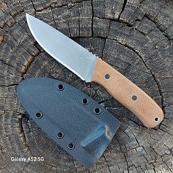 Knife 207 - F1 inspired with a 4 1/4
