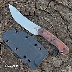 Knife 216 - elk & mule deer skinner with a 4 3/4