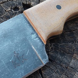 Knife 276 - small skinner with a 4