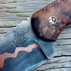 Knife 306 - CU Mai drop point with a 3